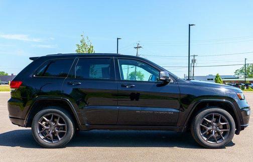 Diamond Black 2021 Jeep Grand Cherokee Limited