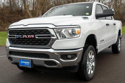 Bright White Clearcoat 2023 RAM 1500 Big Horn