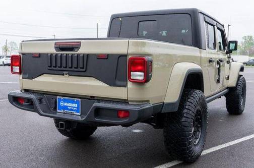 2022 Jeep Gladiator Sport
