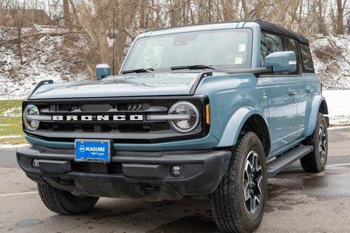 Blue 2023 Ford Bronco Outer Banks
