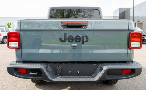 Anvil Clearcoat 2026 Jeep Gladiator Sport