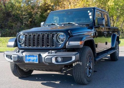 2024 Jeep Gladiator Sport