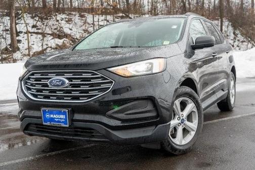 2022 Ford Edge SE
