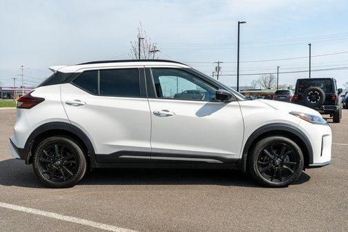 Fresh Powder 2023 Nissan Kicks SR