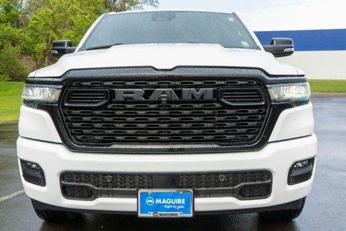 Bright White Clearcoat 2025 RAM 1500 Big Horn/Lone Star