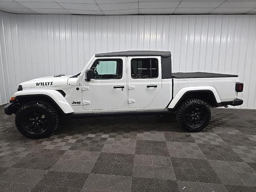 Bright White Clearcoat 2022 Jeep Gladiator Sport