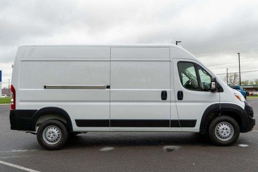 Bright White Clearcoat 2025 RAM ProMaster 2500 High Roof