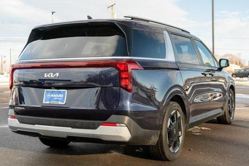2025 Kia Carnival EX