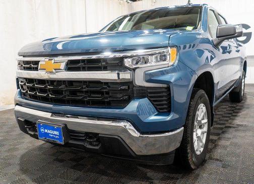 Lakeshore Blue Metallic 2024 Chevrolet Silverado 1500 LT