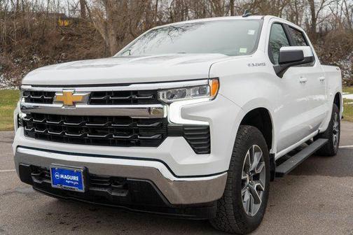 Summit White 2023 Chevrolet Silverado 1500 LT