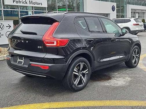 2023 Volvo XC40 Plus