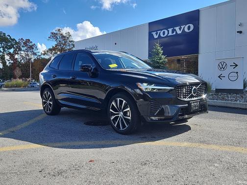 2025 Volvo XC60 Plus