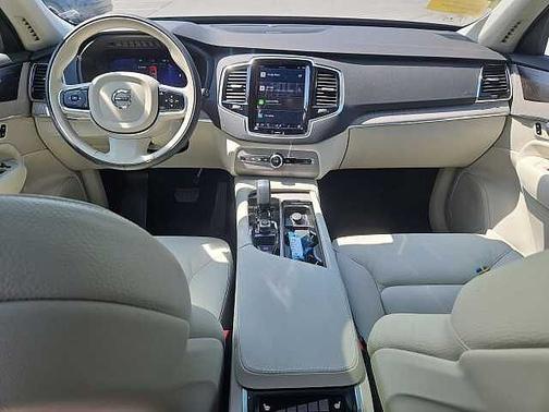2025 Volvo XC90 Plus