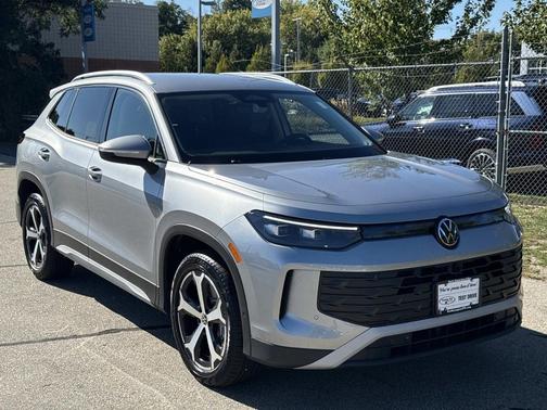 2025 Volkswagen Tiguan 2.0T SE 4MOTION