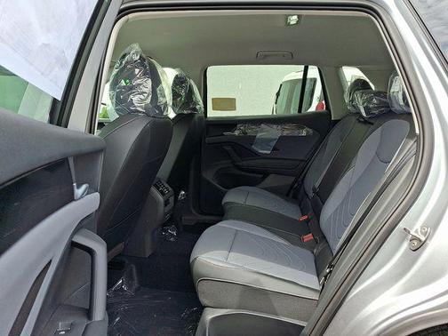 2025 Volkswagen Tiguan 2.0T SE 4MOTION