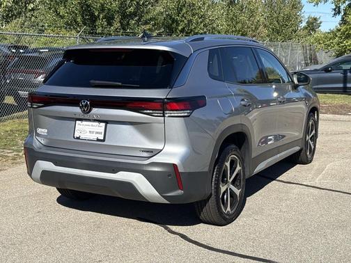 2025 Volkswagen Tiguan 2.0T SE 4MOTION