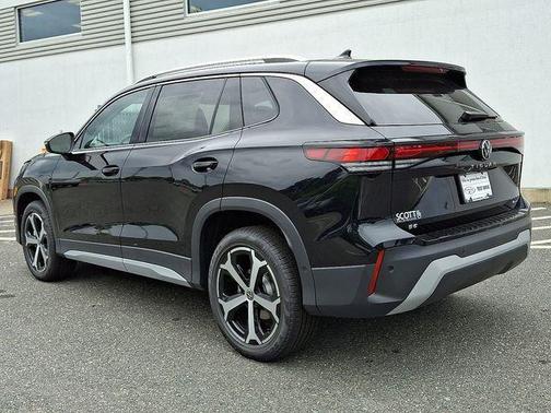 2025 Volkswagen Tiguan 2.0T SE 4MOTION