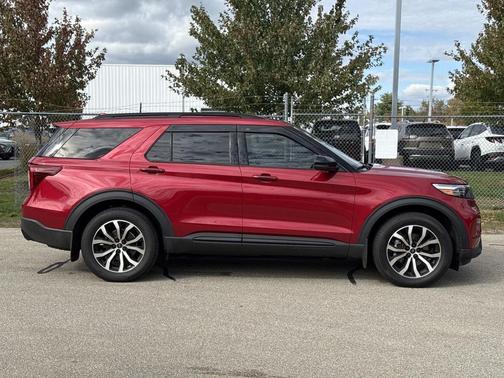 2020 Ford Explorer ST