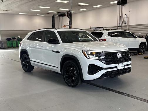 2026 Volkswagen Atlas Cross Sport 2.0T SEL