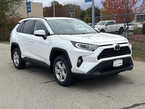 2021 Toyota RAV4 Hybrid XLE