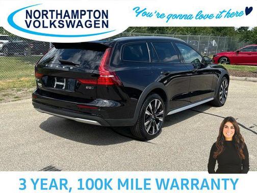 2025 Volvo V60 Cross Country B5 Ultra