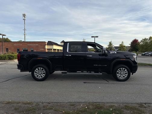 2022 GMC Sierra 2500 Denali