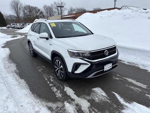 2023 Volkswagen Taos 1.5T SE