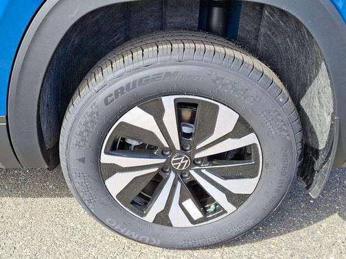 2025 Volkswagen Atlas 2.0T SE