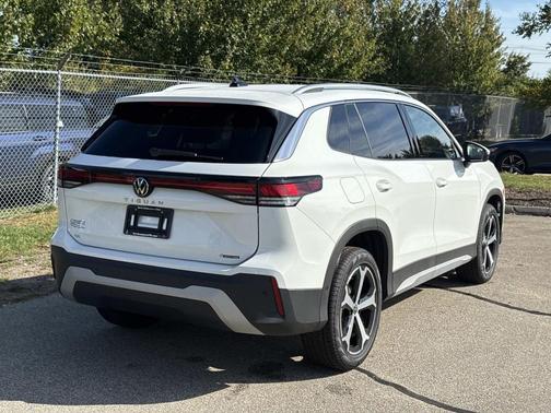 2025 Volkswagen Tiguan 2.0T SE 4MOTION