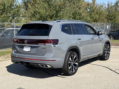 2026 Volkswagen Atlas 2.0T SEL Premium R-Line 4MOTION