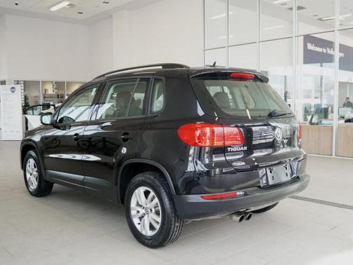 2016 Volkswagen Tiguan S
