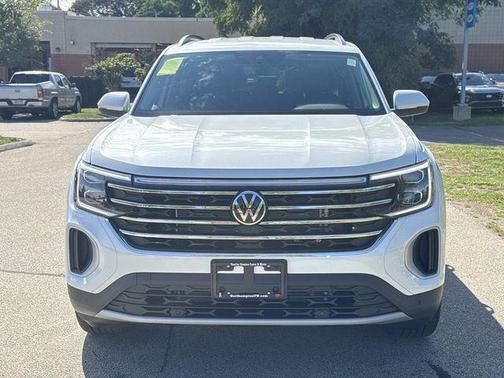 2026 Volkswagen Atlas 2.0T SE w/Technology 4MOTION