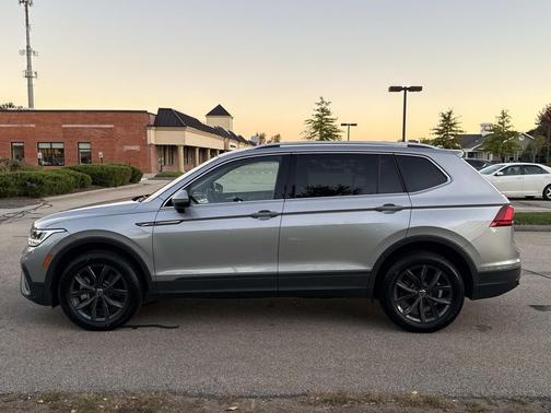 2022 Volkswagen Tiguan 2.0T SE 4MOTION