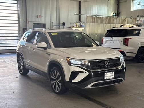 2022 Volkswagen Taos 1.5T SE