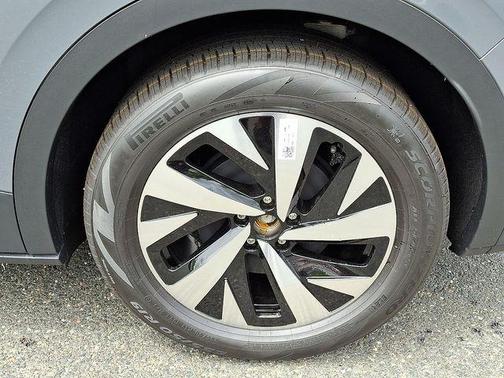 2025 Volkswagen ID.4 Pro