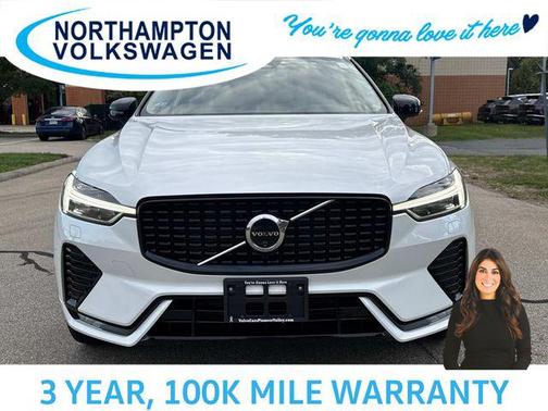 2025 Volvo XC60 B5 Plus