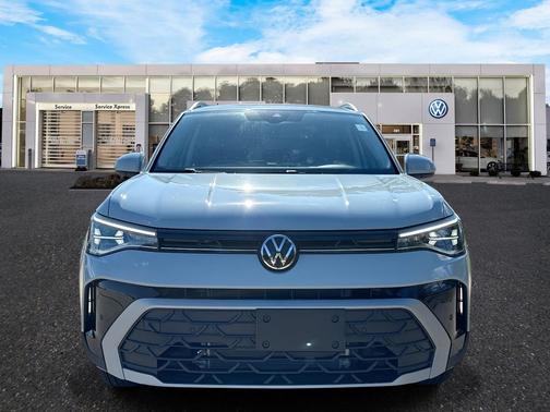 2025 Volkswagen Taos 1.5T SEL