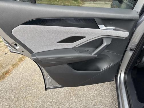 2025 Volkswagen Tiguan 2.0T S 4MOTION