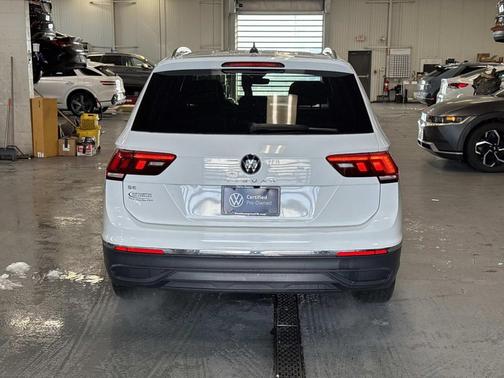 2024 Volkswagen Tiguan 2.0T SE