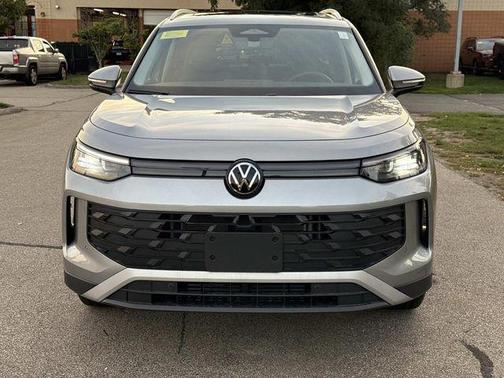 2025 Volkswagen Tiguan 2.0T SE 4MOTION