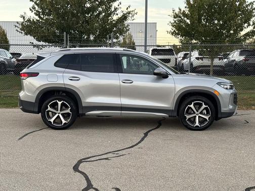 2025 Volkswagen Tiguan 2.0T SE 4MOTION