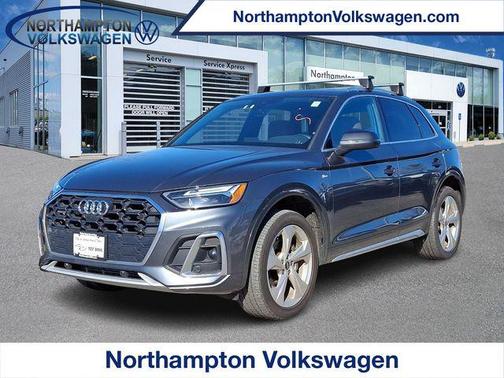 2022 Audi Q5 45 S line Premium Plus