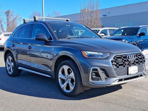 2022 Audi Q5 45 S line Premium Plus