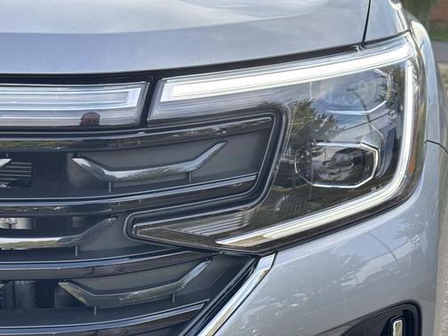 2026 Volkswagen Atlas 2.0T SEL Premium R-Line 4MOTION