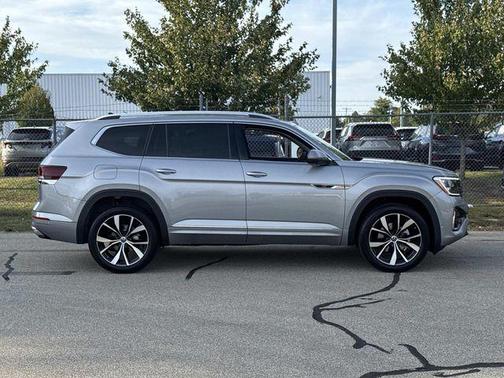 2026 Volkswagen Atlas 2.0T SEL Premium R-Line 4MOTION