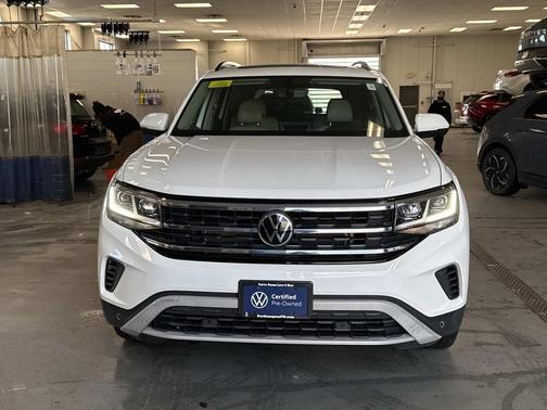 2022 Volkswagen Atlas 3.6L SE w/Technology