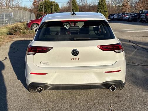 2026 Volkswagen Golf GTI 2.0T SE DSG