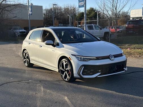 2026 Volkswagen Golf GTI 2.0T SE DSG