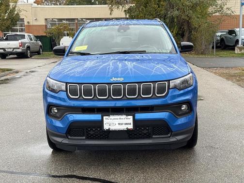 2022 Jeep Compass Latitude Lux