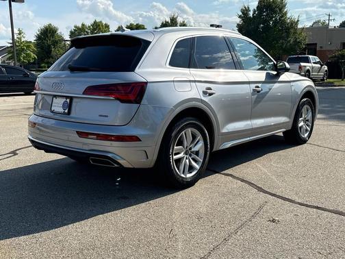 2022 Audi Q5 45 S line Premium